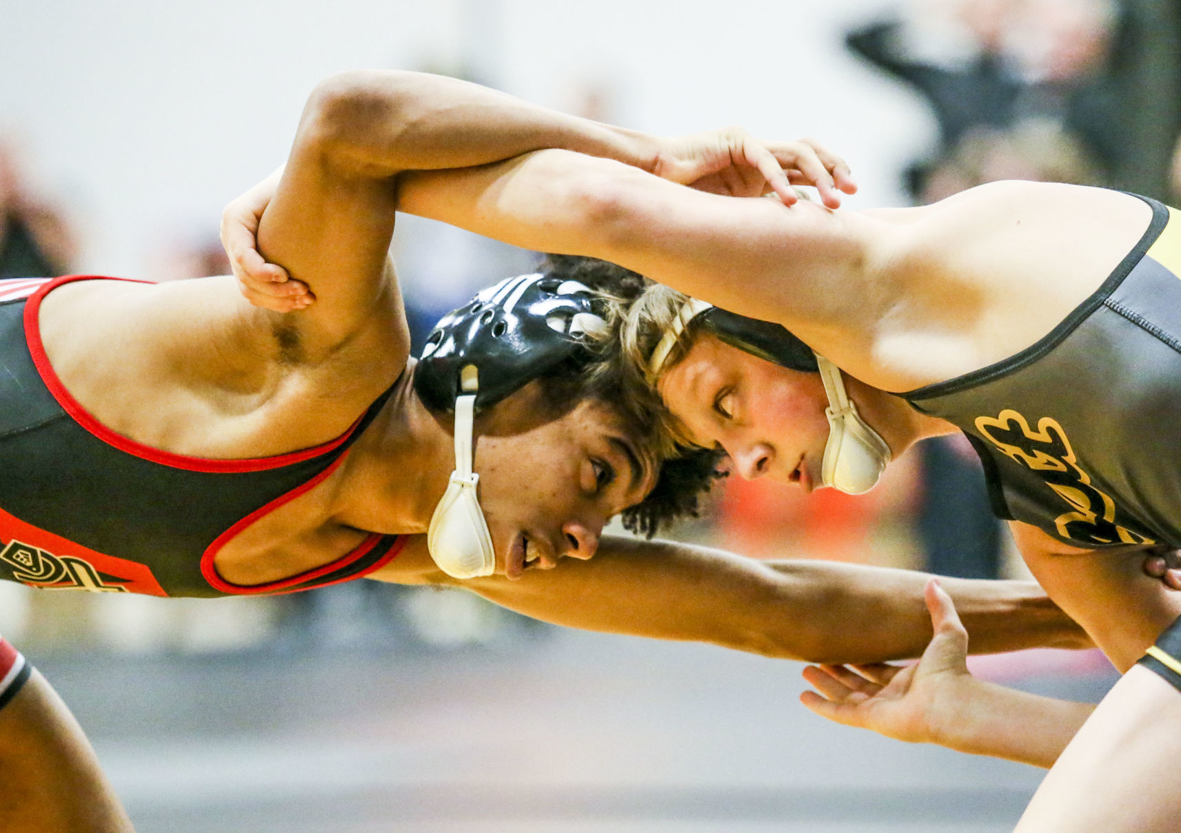 020120-qc-spt-mac wrestling-01.JPG